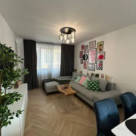 2bdr Modern With Parking