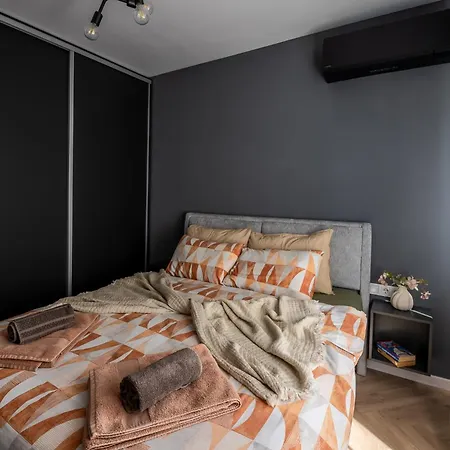 2bdr Modern With Parking